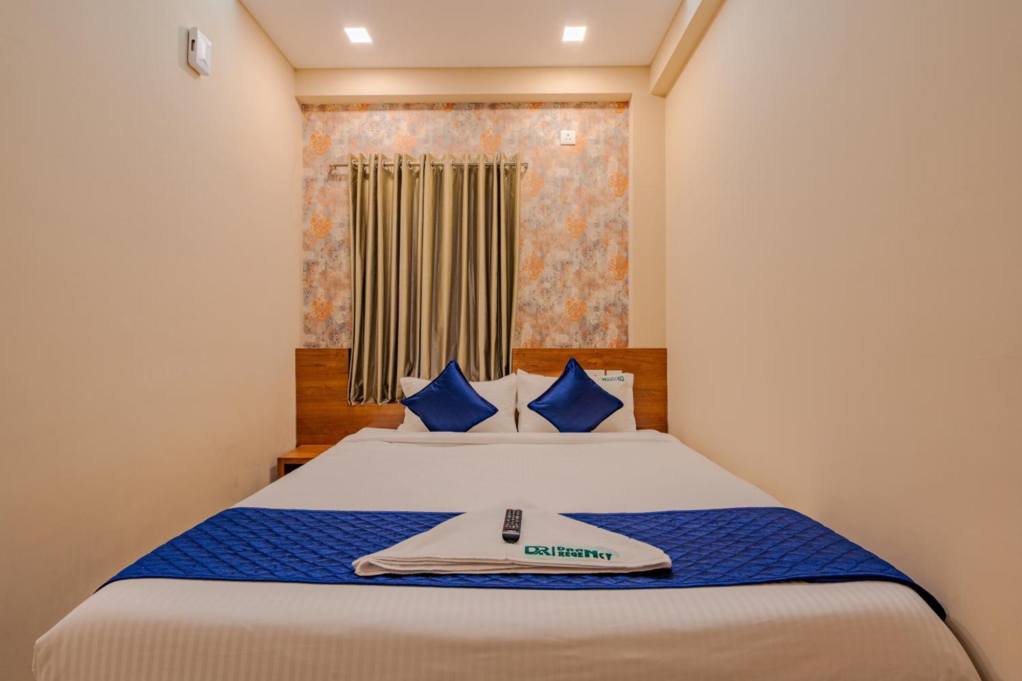 Yaad Residency Hotel Kochi Exterior photo