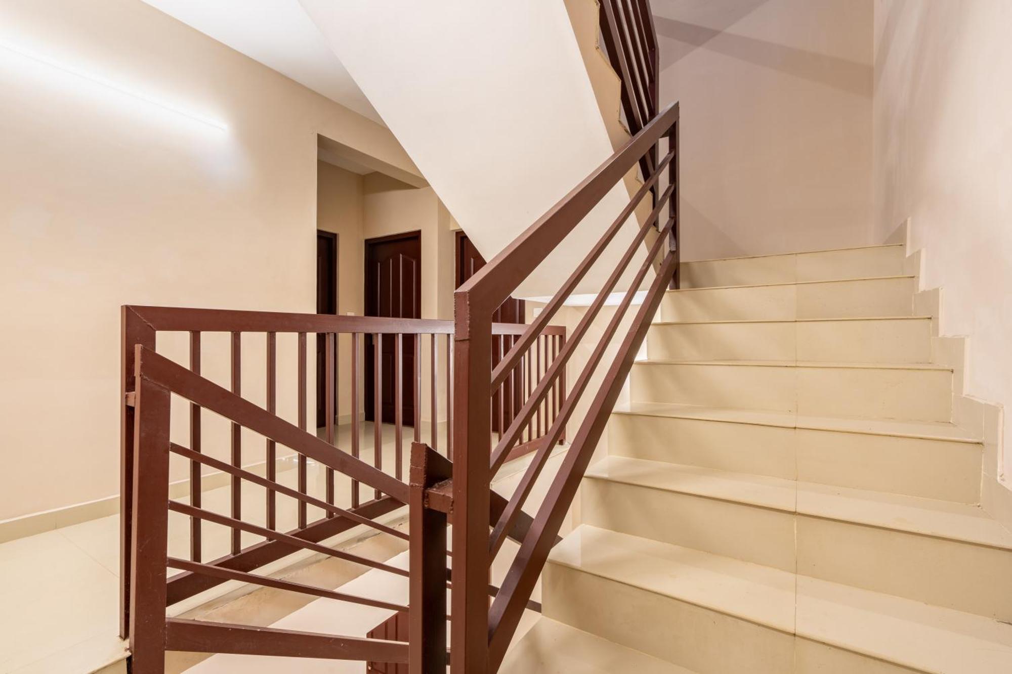 Yaad Residency Hotel Kochi Exterior photo