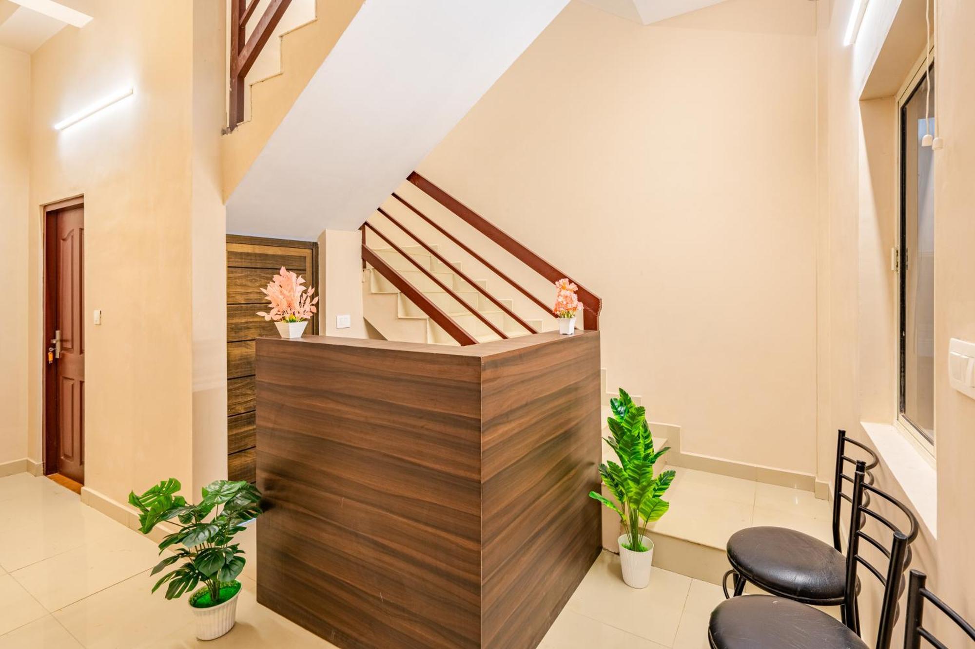 Yaad Residency Hotel Kochi Exterior photo